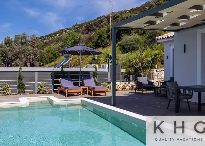 Villa Casa Del Sole With Infinity Pool In Mousata! Mousata