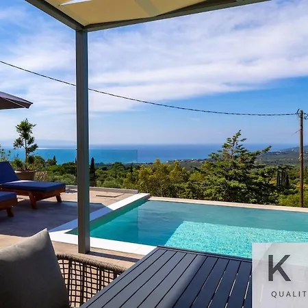 Casa Del Sole With Infinity Pool In Mousata! *
