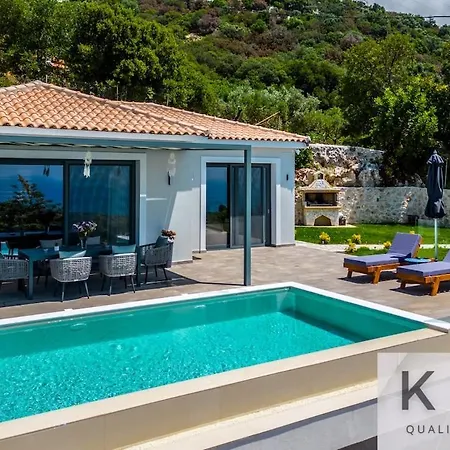 Villa Casa Del Sole With Infinity Pool In Mousata!