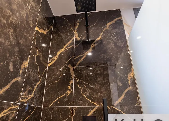 Casa Del Sole With Infinity Pool In Mousata! Mousata