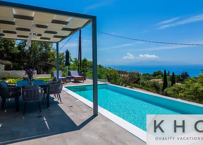 Casa Del Sole With Infinity Pool In Mousata! *