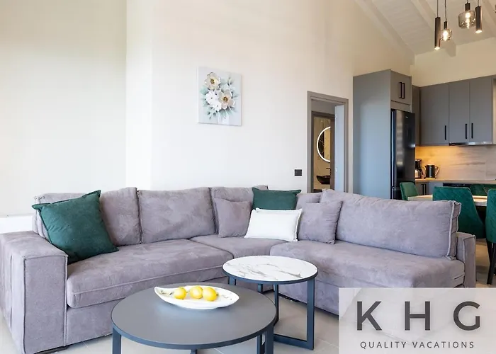 Casa Del Sole With Infinity Pool In Mousata! Villa Mousata