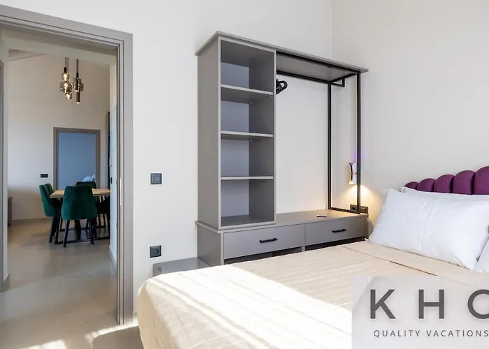 Casa Del Sole With Infinity Pool In Mousata! Mousata